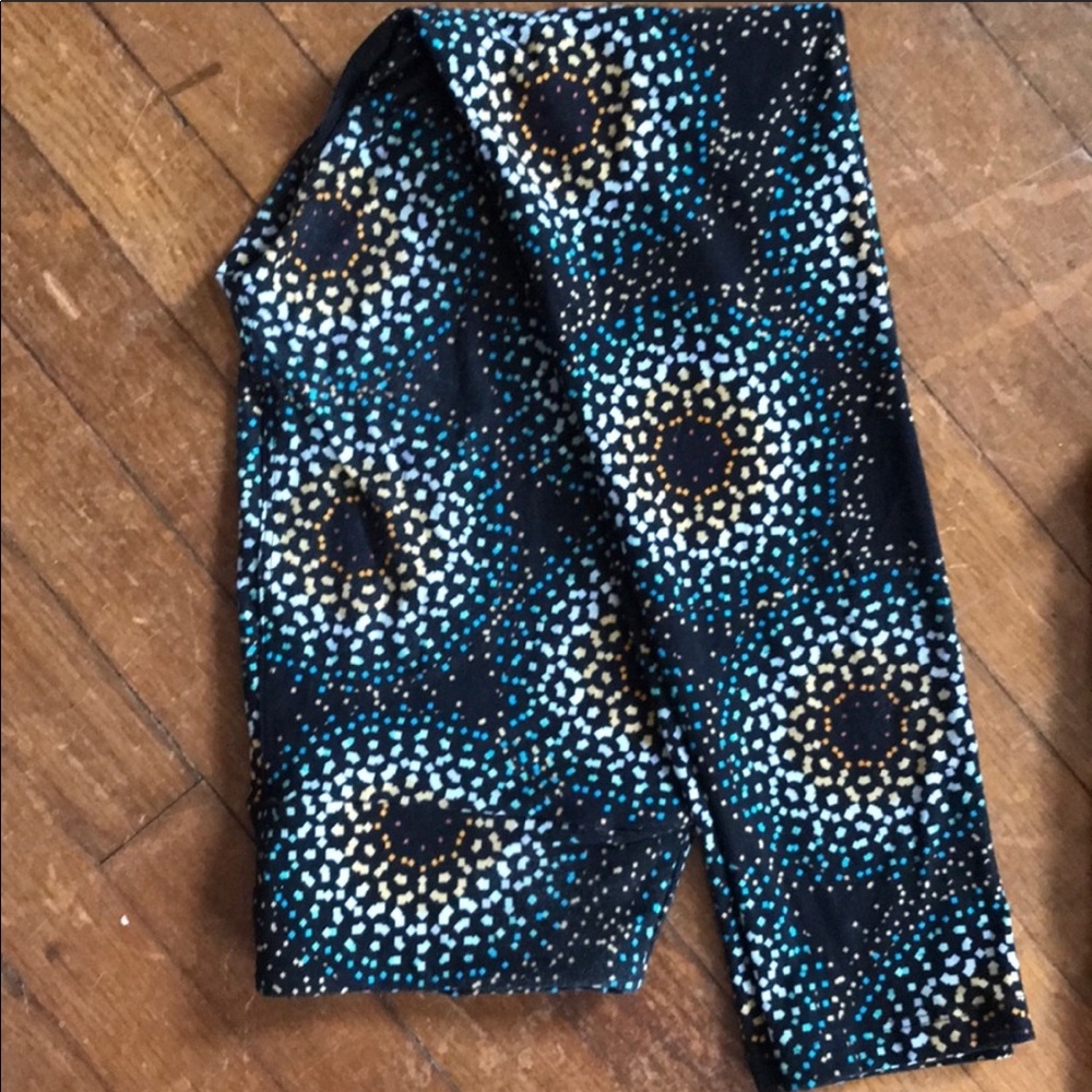 Lularoe Bundle Of 3 Os Leggings Clocks Tribal - image 4